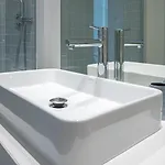 Διαμέρισμα Bayline Cond - Sea View - - Pool - Gym - Truta By Bedzy Armação de Pêra