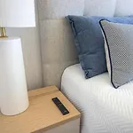 Διαμέρισμα Bayline Cond - Sea View - - Pool - Gym - Truta By Bedzy *