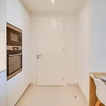 Διαμέρισμα Bayline Cond - Sea View - - Pool - Gym - Truta By Bedzy *