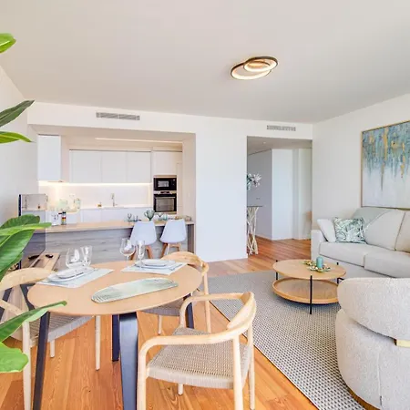 Bayline Cond - Sea View - - Pool - Gym - Truta By Bedzy アパート *