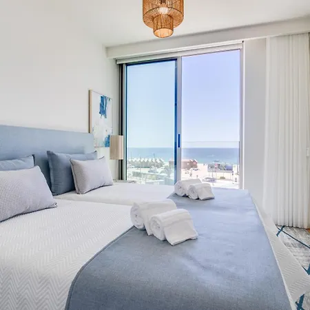 Bayline Cond - Sea View - - Pool - Gym - Truta By Bedzy *