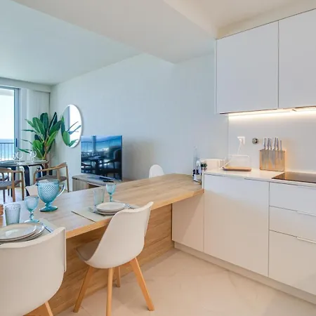Bayline Cond - Sea View - - Pool - Gym - Truta By Bedzy Appartement *