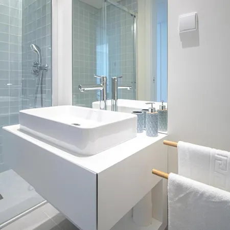 Appartement Bayline Cond - Sea View - - Pool - Gym - Truta By Bedzy