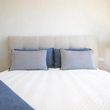 Bayline Cond - Sea View - - Pool - Gym - Truta By Bedzy Apartmán