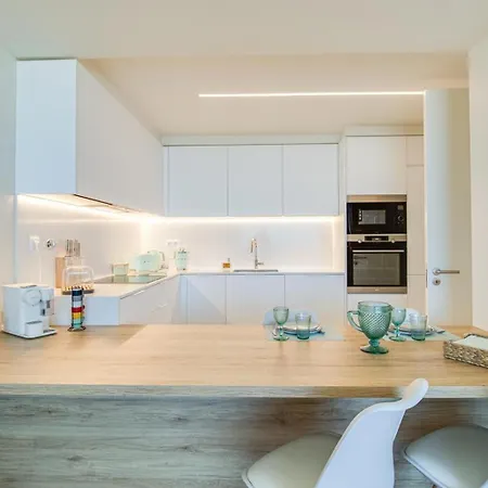 Bayline Cond - Sea View - - Pool - Gym - Truta By Bedzy Armacao de Pera
